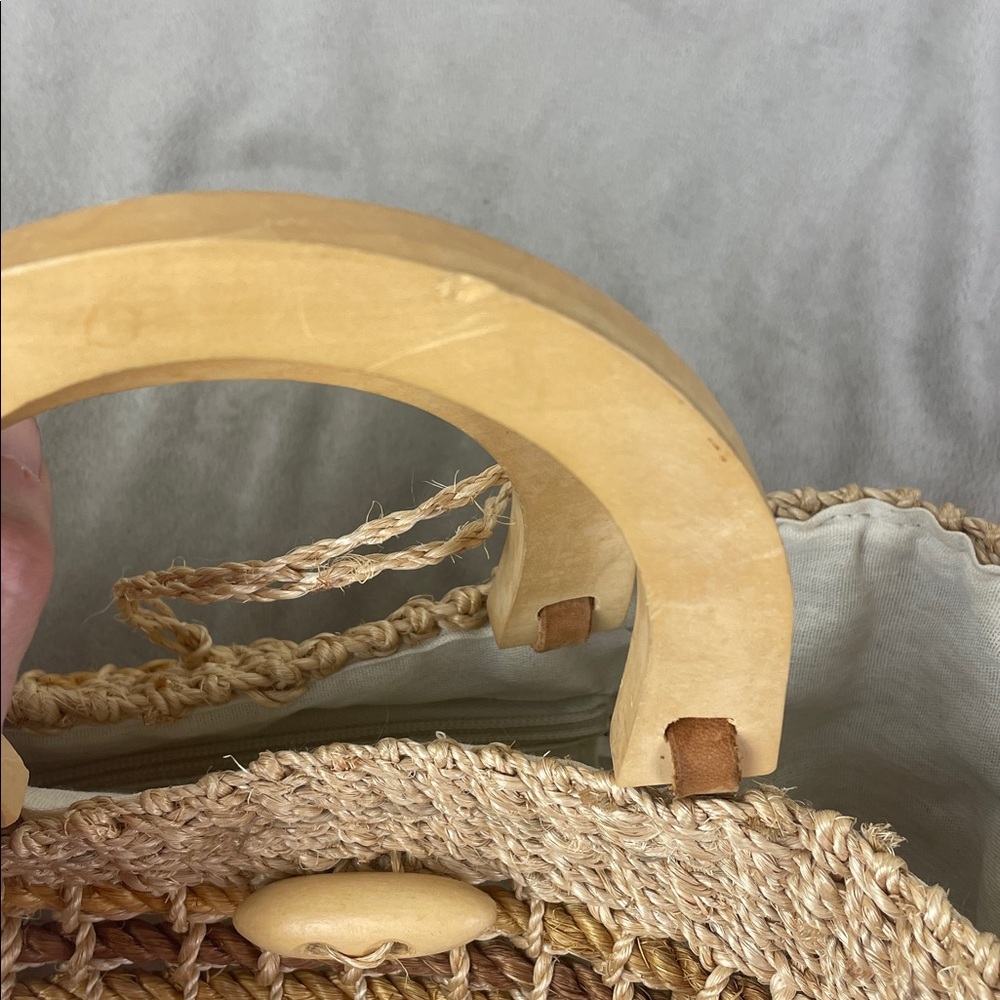 Talbots Wooden Handle Rope Bag - Picture 15 of 16